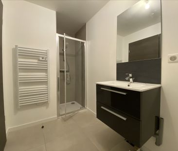 Location Appartement 2 pièces 38m² - Photo 4