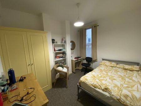 1 bedroom semi-detached house to rent - Photo 3