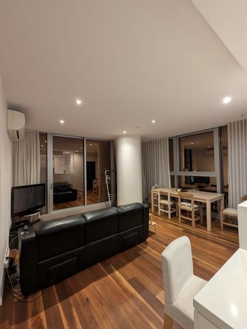 Docklands - Photo 2