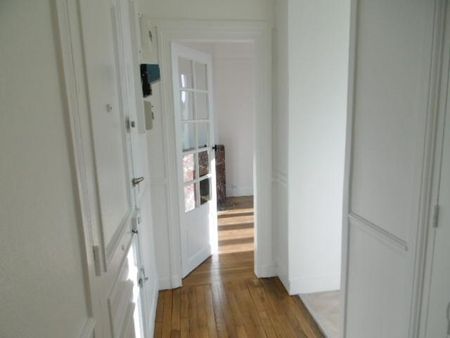 Location Appartement 2 pièces 36m² ST MAUR DES FOSSES 94100 - Photo 5