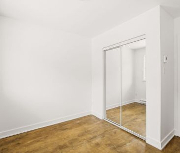 4039 Rue Prieur E., #2 - Photo 1