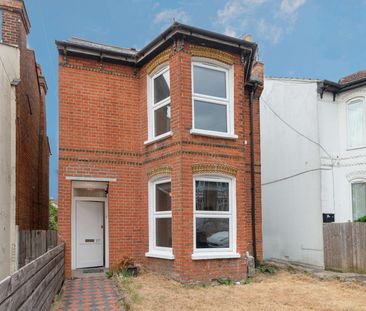 Cambridge Road - Photo 1