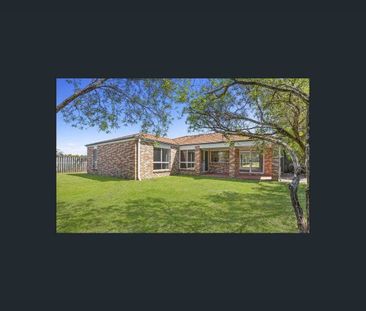 Spacious Family Home in Prime Location - Available from 2 August 2025 - Photo 2