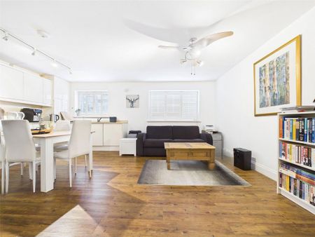 2 bedroom apartment to rent - Photo 5