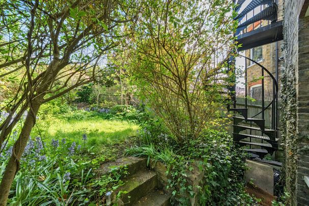 Thurlow Park Road, London, SE21 - Photo 1