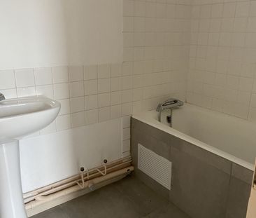 Location Appartement 2 pièces 50m² ST LO 50000 - Photo 4