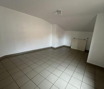 Location Appartement 3 pièces 77m² ST CHAMOND 42400 - Photo 6