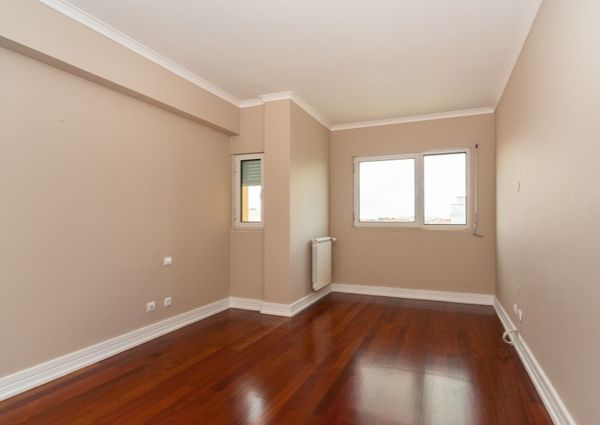 Apartamento T4 em Lisboa