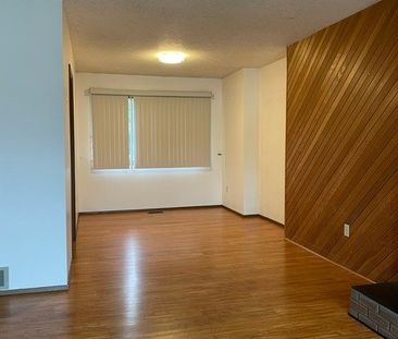 #Upper 561 5th Avenue - Photo 3