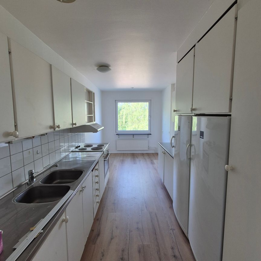 Dunderbacksvägen, Finspång - Photo 1