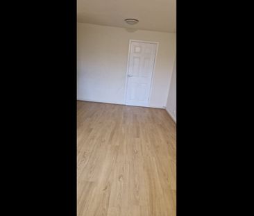 3 Bed Semi-Detached House, William Bristow Road, CV3 - Photo 1