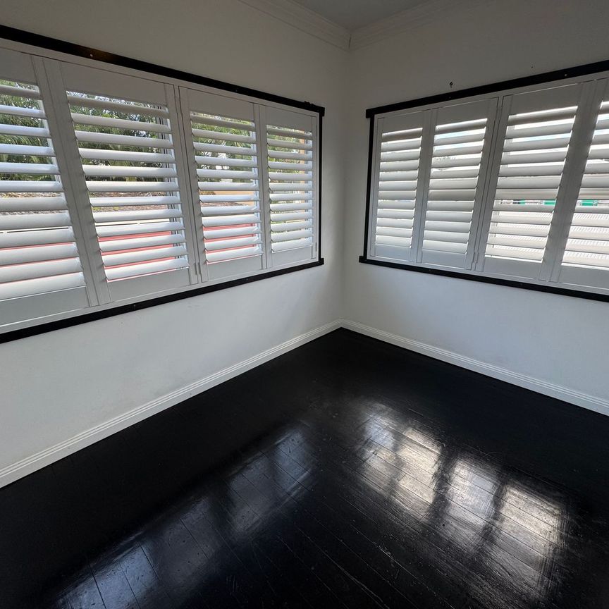 Cozy Self-Contained Unit - Photo 1