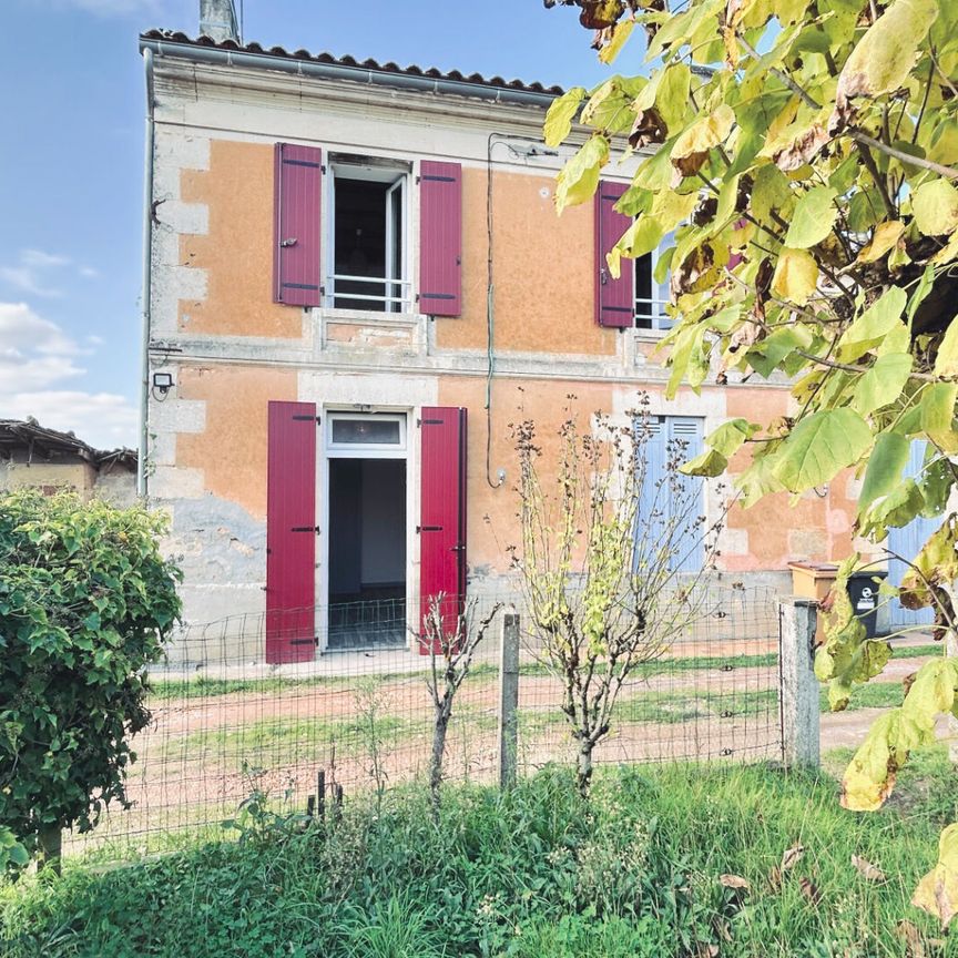 A LOUER MAISON DE TYPE 3 AVEC JARDIN - SECTEUR BERSON - Photo 1