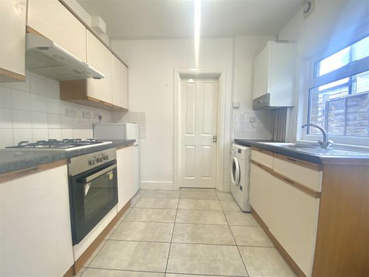 3 bedroom house - terraced - Photo 1