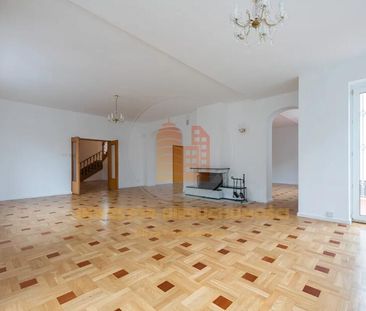 Warszawa, Wilanów, Wilanów Niski, Biedronki - Photo 4