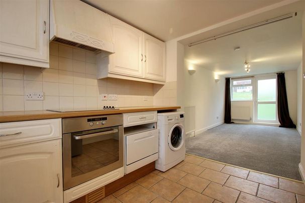 1 bedroom maisonette to rent - Photo 1