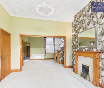 4 bedroom end of terrace house to rent - Photo 6