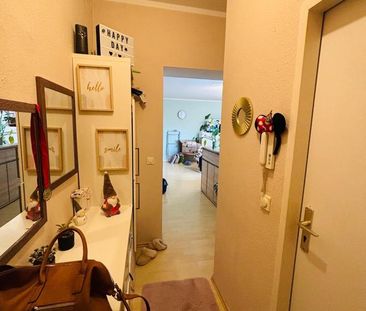 Helle 3-Zimmer-Wohnung mit kompletter Möblierung in Düsseldorf - Photo 1