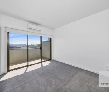 Stunning Three-Level Urban Retreat | Style Meets Convenience - Photo 2