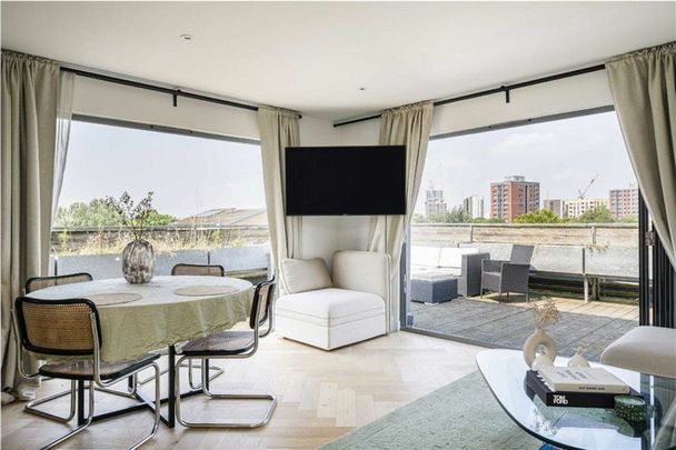 New Cross Road, New Cross, SE14 - Photo 1