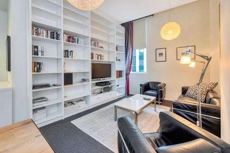 City Charm - Photo 2