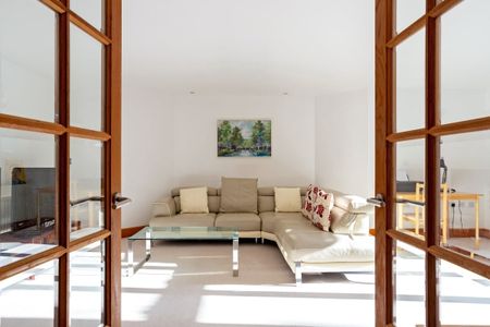 3 bedroom apartment to rent - Photo 2