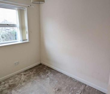 Elmsett Close, Great Sankey, Warrington, WA5 - Photo 4