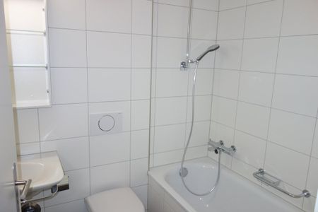 Mitten im Stadtleben, Kreis 4 - Photo 3