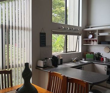 Mairangi Bay 3 bedrooms plus rumpus, 2 bathrooms - Photo 4