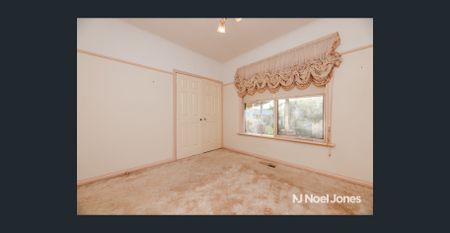 CHARACTER CLINKER COTTAGE - Photo 5