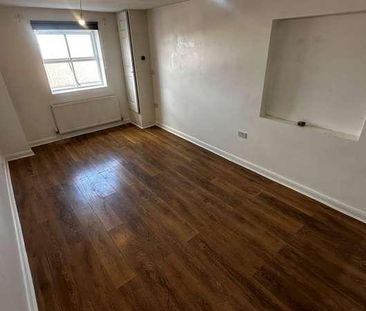 Spacious Bedroom Flat - Close To Town, LU1 - Photo 2