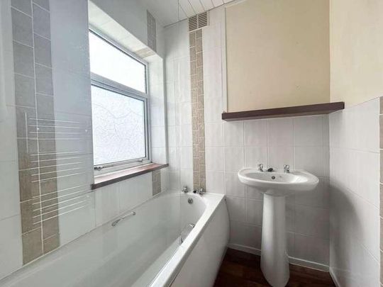 Clegg Avenue, Thornton-cleveleys, FY5 - Photo 1