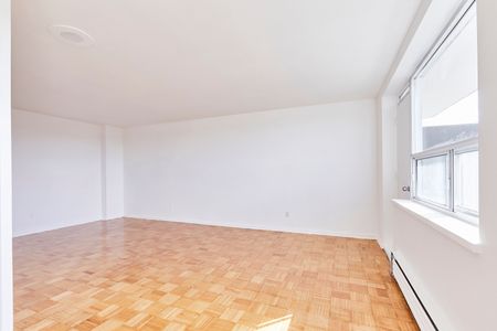 For Lease - 1765 Lawrence Avenue Unit# 514, Toronto, Ontario - Photo 2