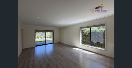 Spacious Family Living - Photo 3