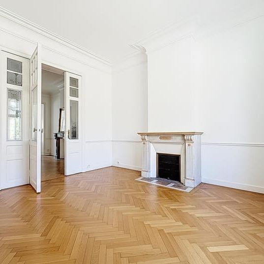 Appartement te huur - Photo 1