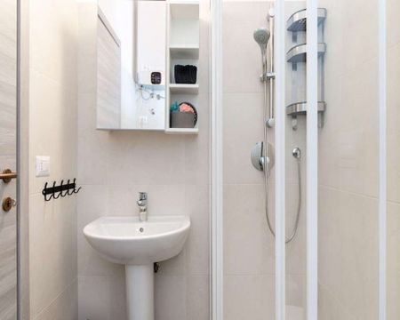 Via Macedonio Melloni, Milan, Lombardy 20129 - Photo 4