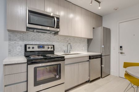 1425 Haro Street apartment — Vancouver, BC (0-Bedroom) - 0 Bedroom - Photo 5