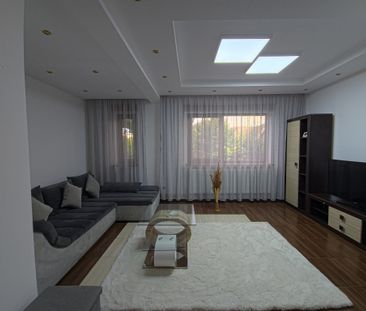 Cumpăna casă 3 camere cu garaj și curte termen lung - Fotografie 1