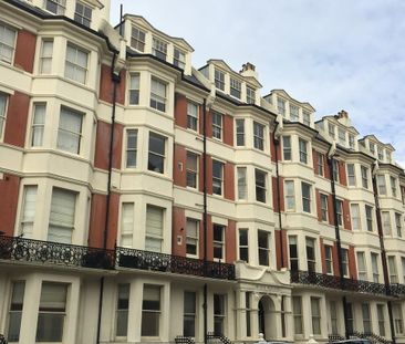 Studio Flat, Holland Road, BN3 - Photo 2
