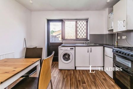 2 bedroom house to rent Westbrooke Close, Chatham, Kent, ME4 - Photo 5