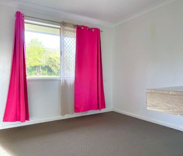 Neat and Tidy Brick Home in Convenient Darling Heights Location - Photo 2