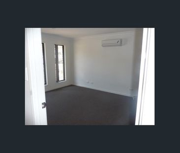 Great Home awaits you in the beautiful Woodlands Estate OPEN TO VIE... - Photo 1