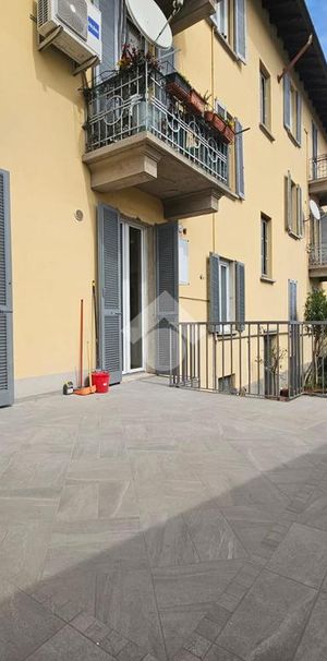 Bilocale in affitto - Photo 2