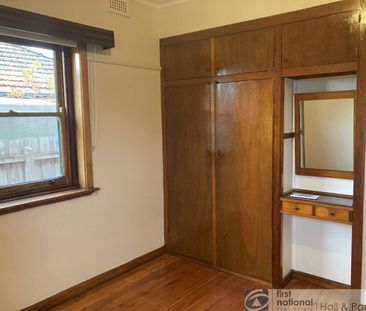 5 Edgoose Avenue, Mont Albert North - Photo 5