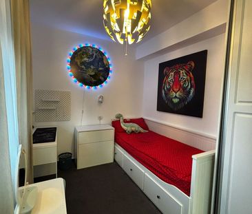 Apartament Modern și Spațios cu Grădină Privată și 2 Locuri de Parcare - Photo 6