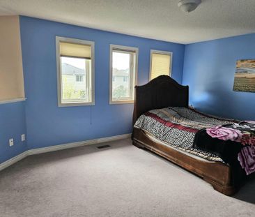 For Lease - 72 Niagara Drive, Oshawa, Ontario - Photo 3