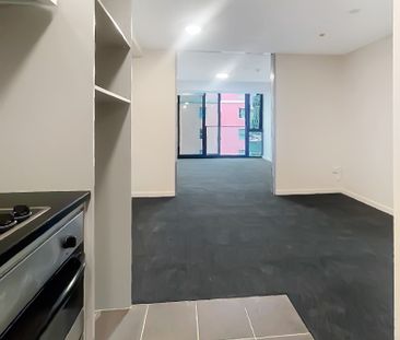 CITY CENTRE, 1 Bed + 1 Car park - Photo 4