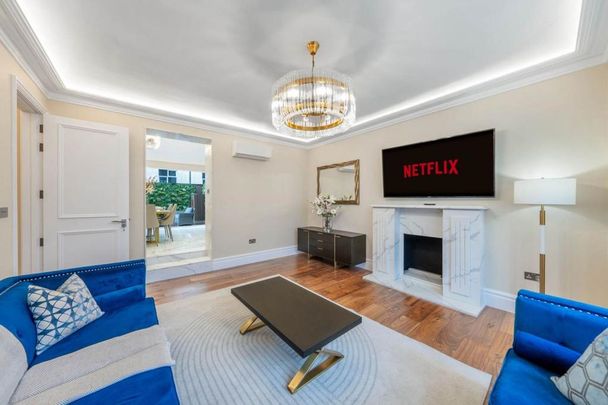 4 bedroom flat to rent - Photo 1