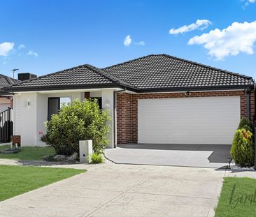 Stylish Family Home in Craigieburn's Highlands - Photo 5