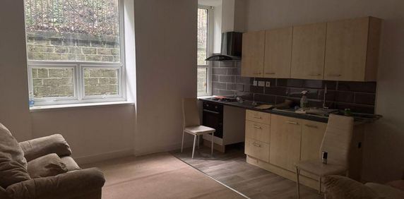 Studio to rent - Photo 2